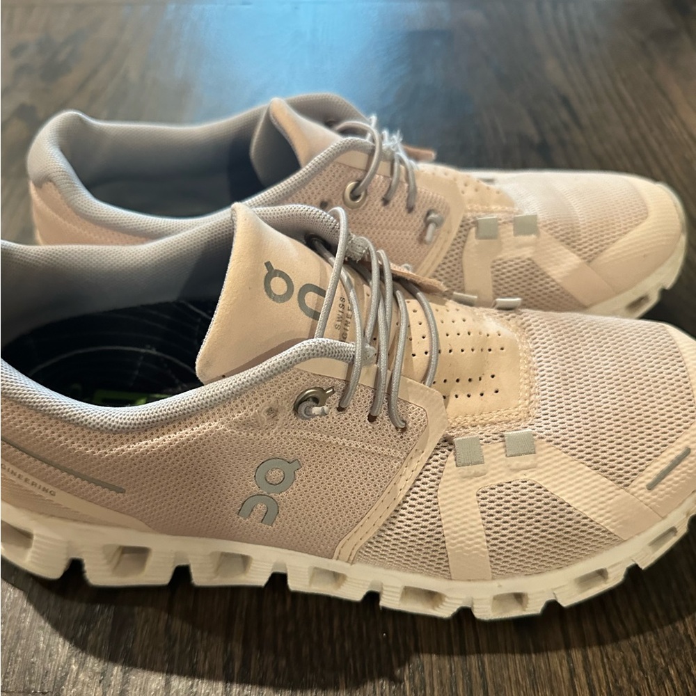 Size 8 - pink on cloud